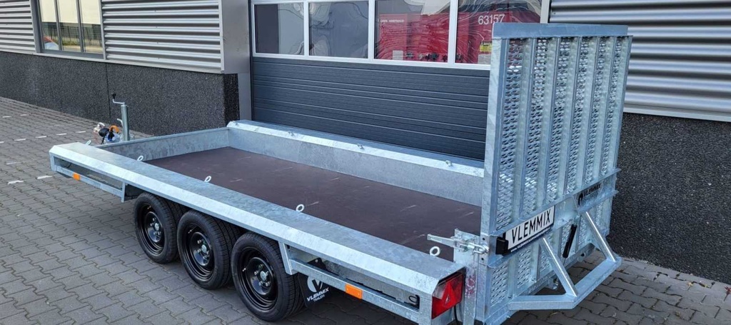 Vlemmix machinetransporter 3×1800 kg – 400×150