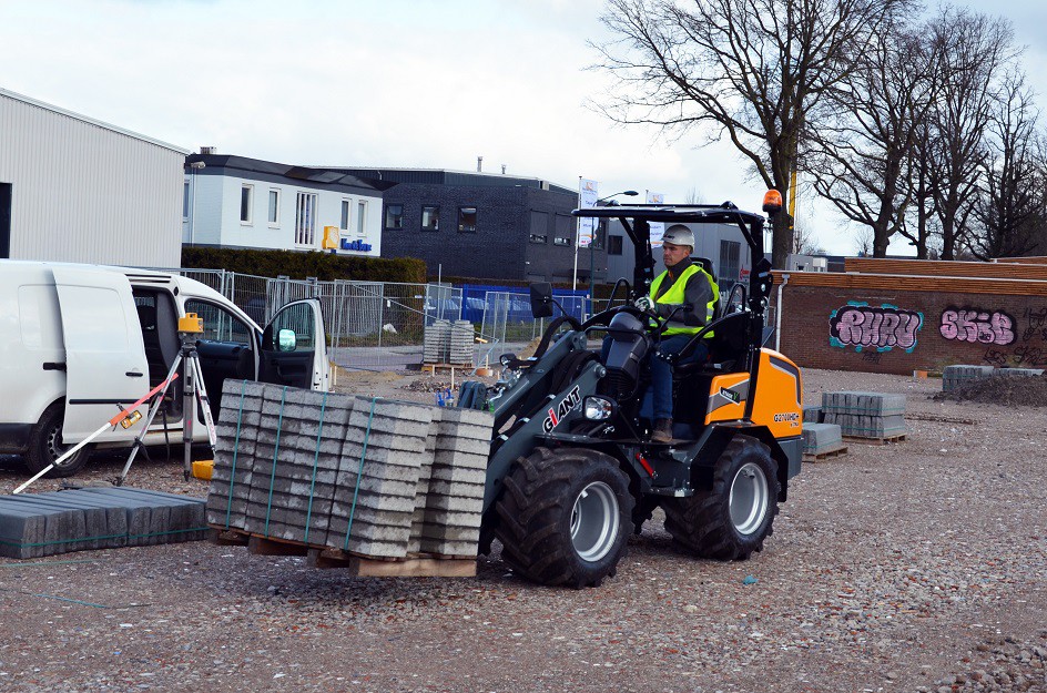 Giant G 2700 XTRA HD+