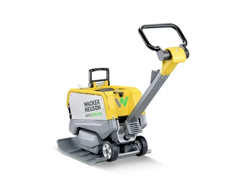 trilplaat-op-accu-wacker-apu-3360e-linker-zijaanzicht-vogelvlucht-800x600.webp