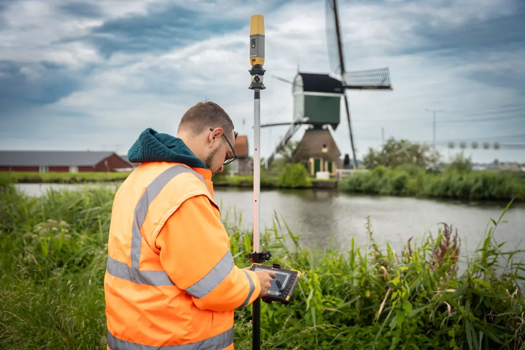 topcon_gt-1500hipercrhybrid_06_250305app.web.webp