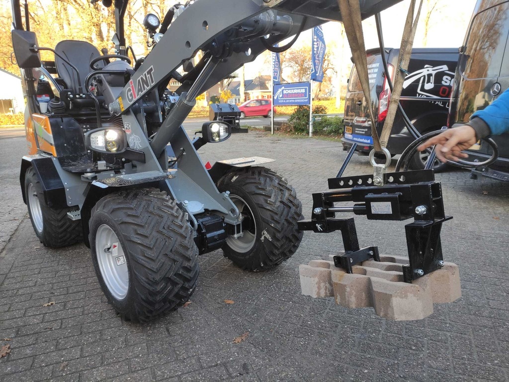 Set pennen voor grasblokken leggen p.v. HK hydraulische klem