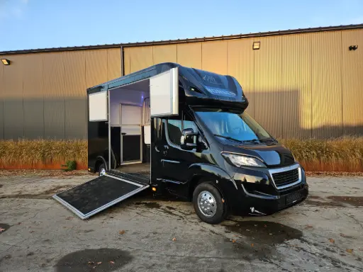 [V-63-PGJ] Paardenwagen 2-paards Peugeot Boxer